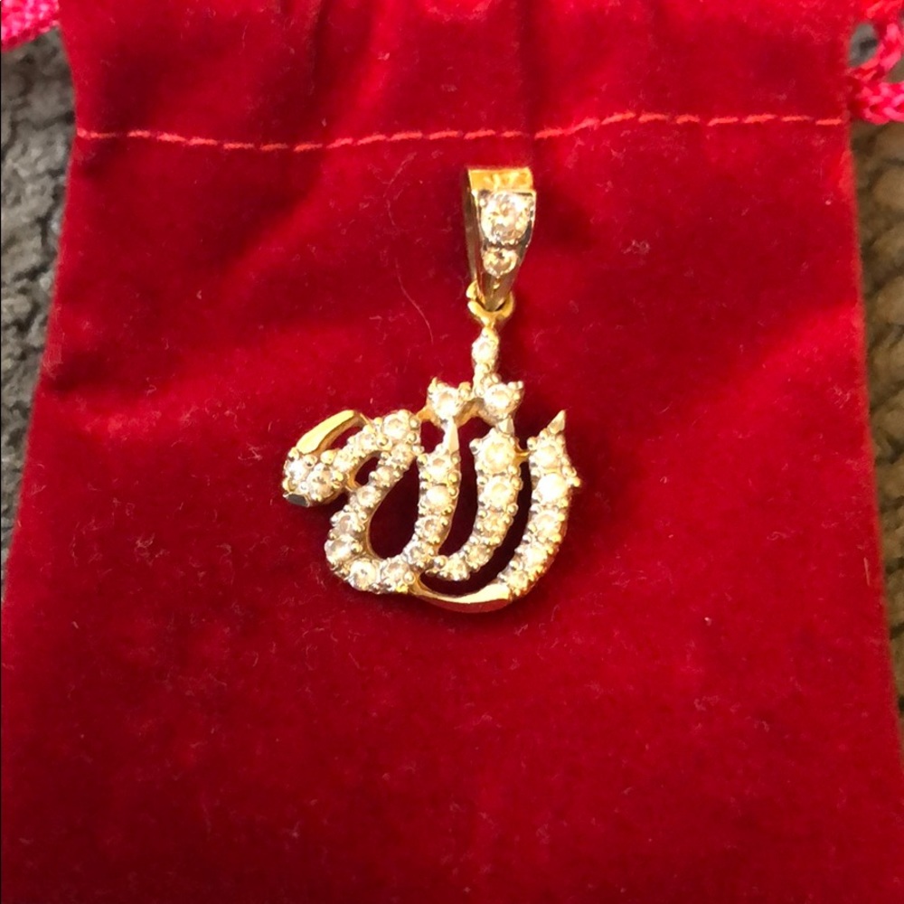 Stunning 22karat gold and diamond Allah pendant